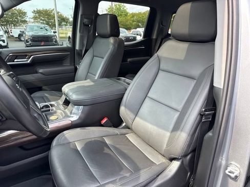 Used 2025 Chevrolet Silverado 1500 RST w/ Redline Edition AWD/4WD image 13