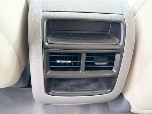 Used 2019 Cadillac XT5 Luxury image 27