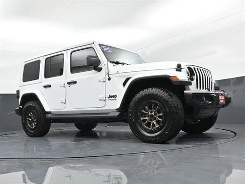 Used 2021 Jeep Wrangler Unlimited Sahara AWD/4WD image 21