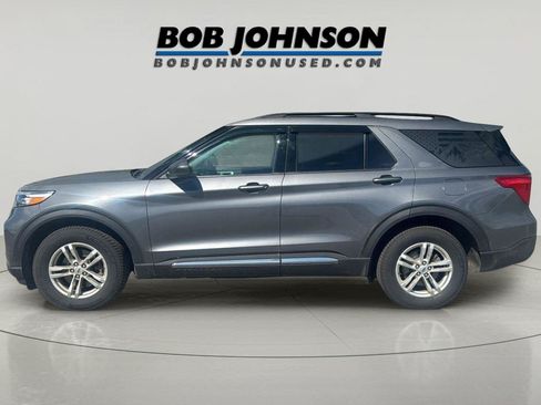 Used 2024 Ford Explorer XLT AWD/4WD image 6