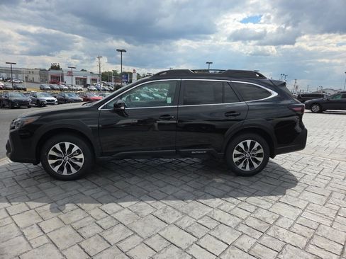 New 2025 Subaru Outback Limited image 2