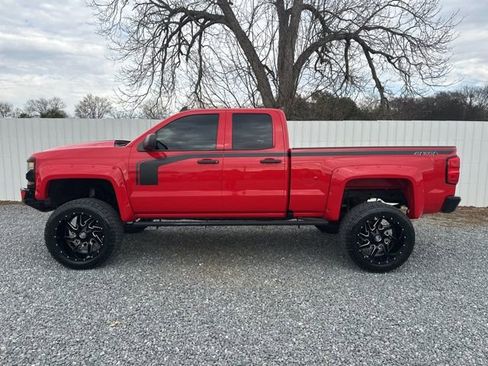 Used 2018 Chevrolet Silverado 1500 Custom w/ Rally 1 Edition image 2