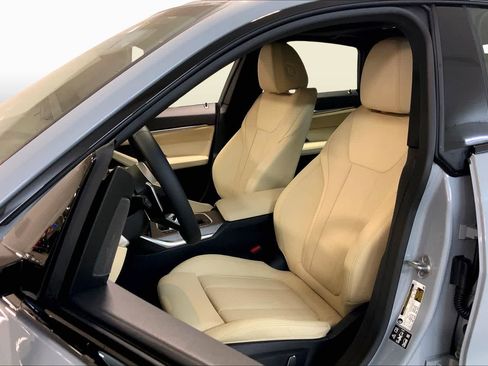 New 2026 BMW 430i xDrive w/ M Sport Package AWD/4WD image 9