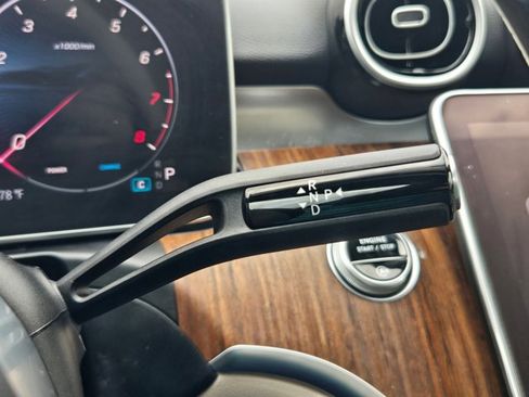 Used 2025 Mercedes-Benz C 300 Sedan image 26