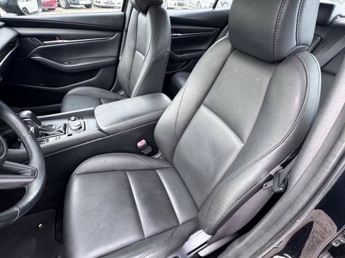 Used 2020 MAZDA MAZDA3 Sedan w/ Select Package FWD image 17