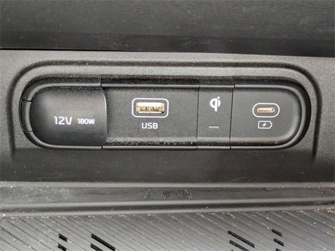 Used 2024 Kia Sportage SX image 23