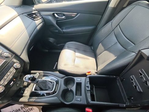 Used 2020 Nissan Rogue SL w/ Premium Package AWD/4WD image 24