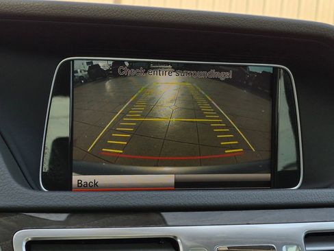 Used 2014 Mercedes-Benz E 350 Sedan image 23