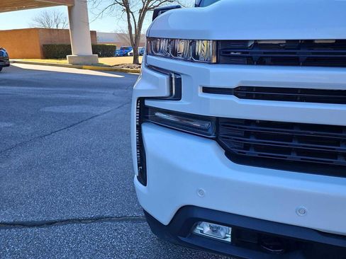 Used 2019 Chevrolet Silverado 1500 RST image 11