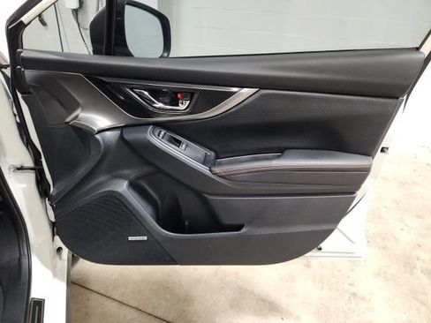Used 2019 Subaru Crosstrek 2.0i Limited w/ Moonroof Package w/Navigation AWD/4WD image 34