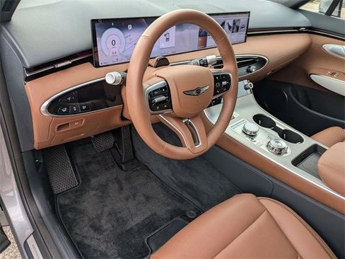 Used 2026 Genesis GV70 2.5T Advanced image 7