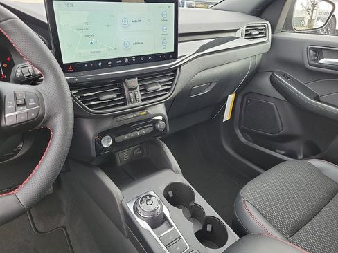 New 2026 Ford Escape ST-Line w/ Tech Pack #1 FWD image 20