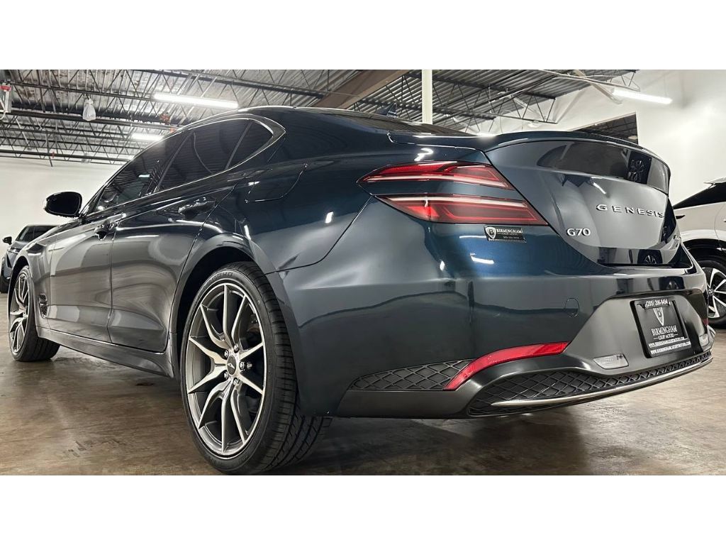 Used 2023 Genesis G70 2.0T AWD/4WD image 16