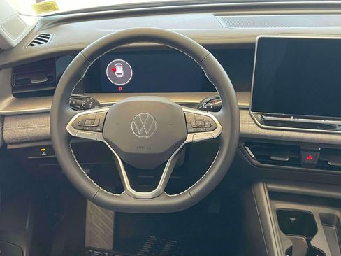 New 2026 Volkswagen Tiguan SE R-Line AWD/4WD image 14