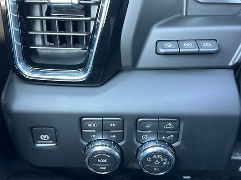 New 2026 GMC Sierra 2500 Denali w/ Technology Package AWD/4WD image 33