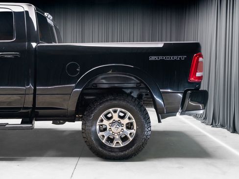 Used 2020 RAM 2500 Laramie AWD/4WD image 33