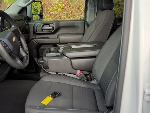Used 2025 Chevrolet Silverado 2500 Custom w/ Custom Value Package AWD/4WD image 8