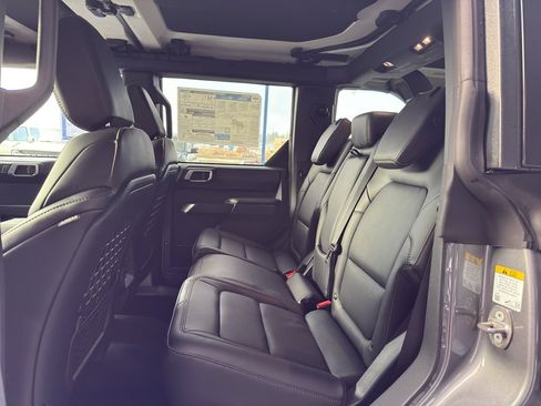 New 2025 Ford Bronco Badlands image 31