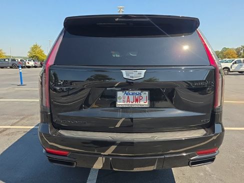 Used 2023 Cadillac Escalade ESV Sport Platinum w/ LPO, ONYX Package AWD/4WD image 7