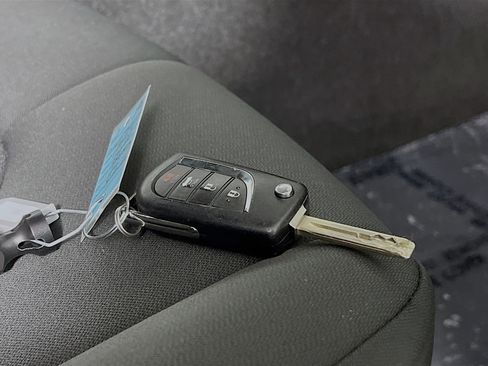 Used 2023 Toyota Camry LE image 36