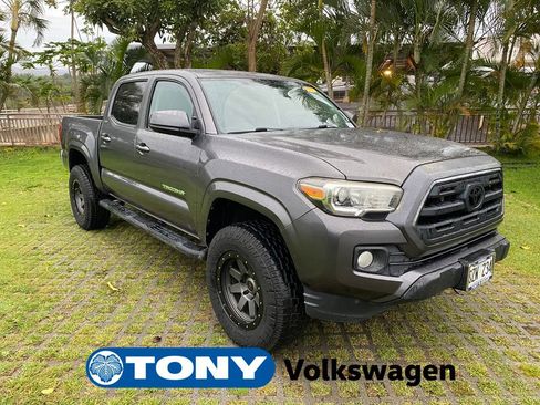 Used 2016 Toyota Tacoma SR5 image 1