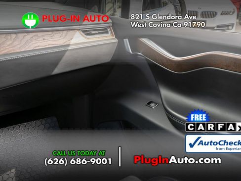 Used 2017 Tesla Model X 75D image 18