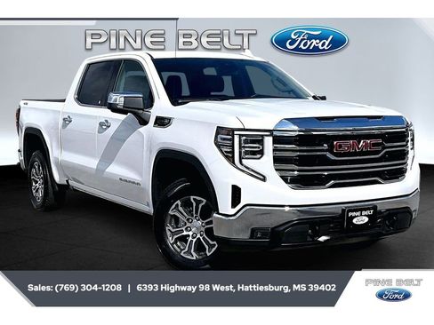 Used 2026 GMC Sierra 1500 SLT image 1