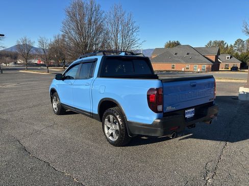 Used 2025 Honda Ridgeline TrailSport image 7