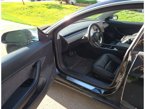 Used 2019 Tesla Model 3 Long Range AWD/4WD image 5