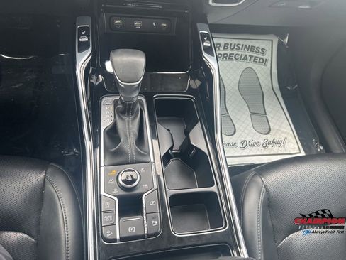 Used 2023 Kia Sorento SX image 15