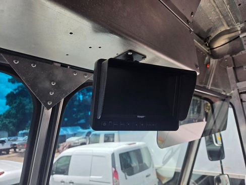 Used 2017 Ford E-350 and Econoline 350 Super Duty w/ A/C Prep Package RWD image 8