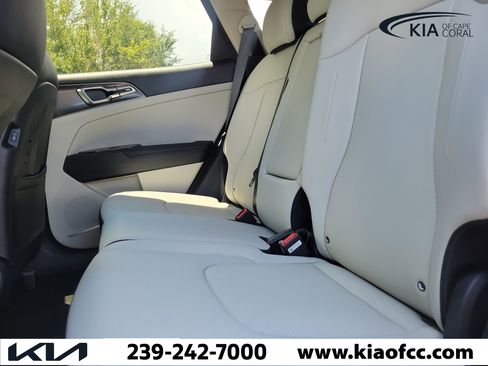 Certified 2025 Kia Sportage EX FWD image 14