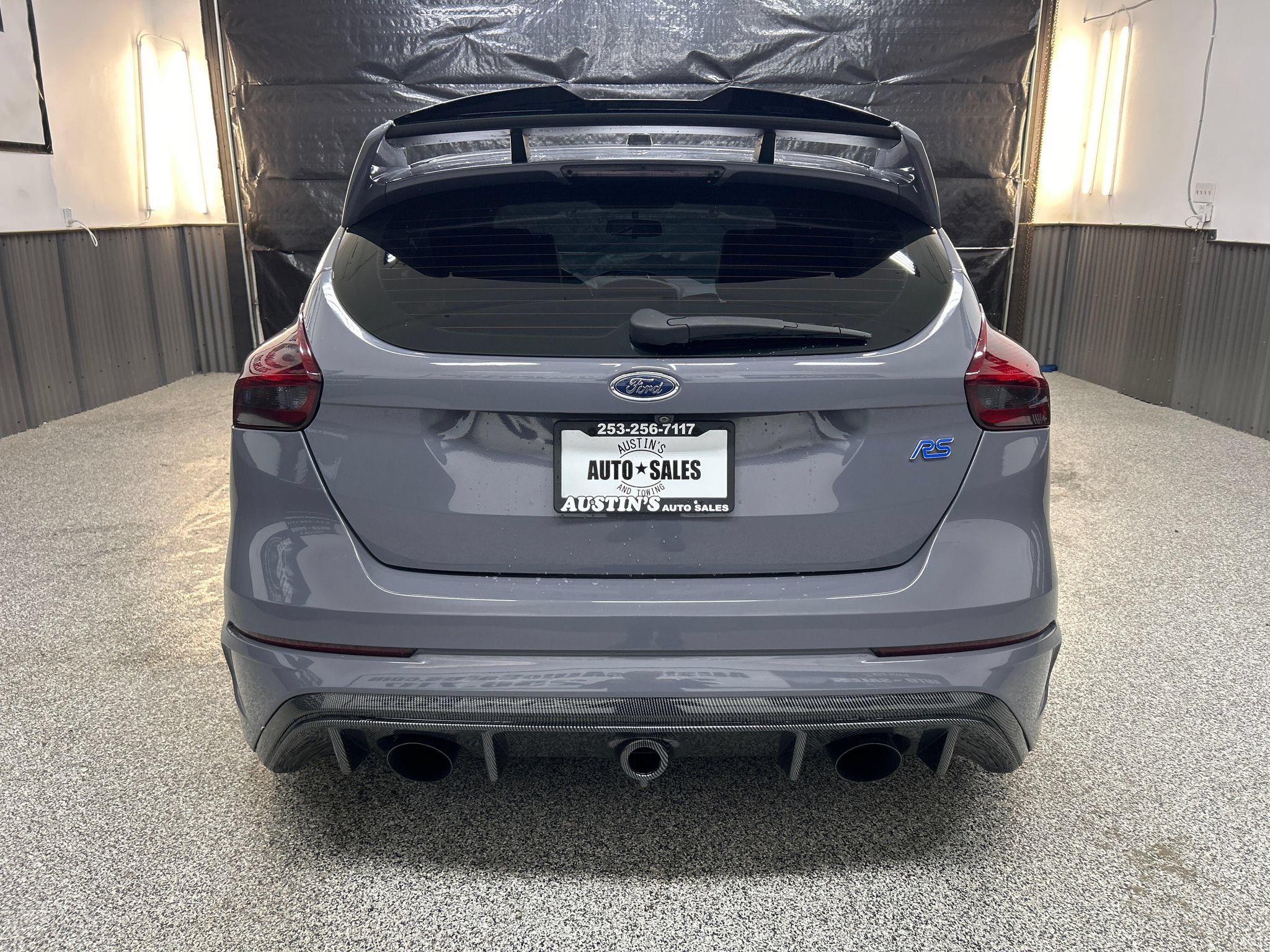 Used 2017 Ford Focus RS AWD/4WD image 5