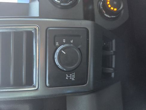 Used 2019 Ford F250 XLT w/ FX4 Off-Road Package image 13