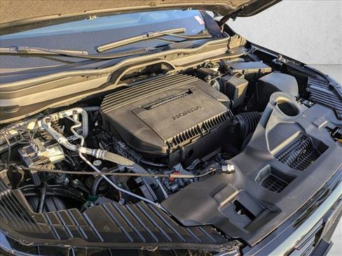 Used 2025 Honda Pilot Black Edition image 26