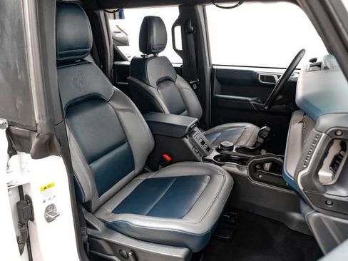 Used 2024 Ford Bronco Outer Banks AWD/4WD image 36