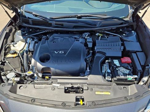 Certified 2021 Nissan Maxima SR w/ Sport Mat Group FWD image 11