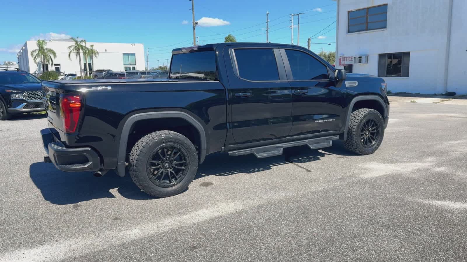 Used 2022 GMC Sierra 1500 Pro w/ Convenience Package AWD/4WD image 8