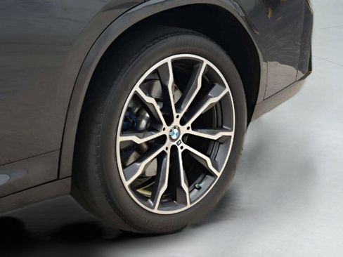 Used 2022 BMW X4 M40i w/ Premium Package image 55