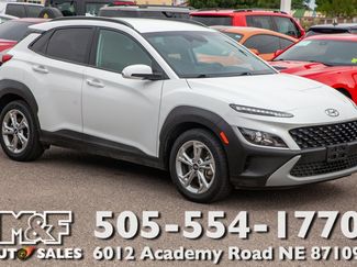 Used 2023 Hyundai Kona SEL image 1