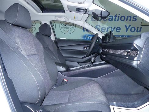 Used 2025 Honda Accord SE image 7