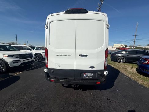 Used 2020 Ford Transit 250 Medium Roof AWD w/ Load Area Protection Package image 4