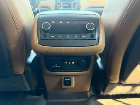 Used 2016 Buick Enclave Premium w/ Enclave Tuscan Edition FWD image 16