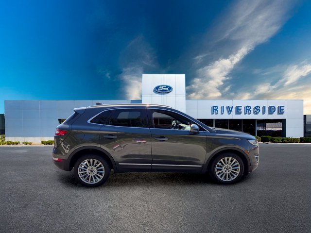 Used 2019 Lincoln MKC Premiere FWD image 8