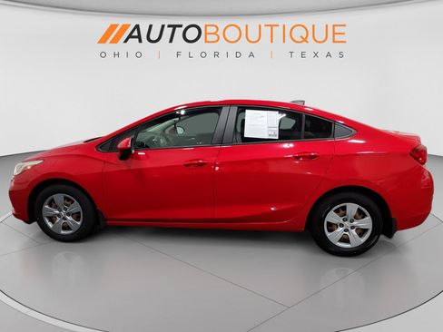 Used 2018 Chevrolet Cruze LS FWD image 2