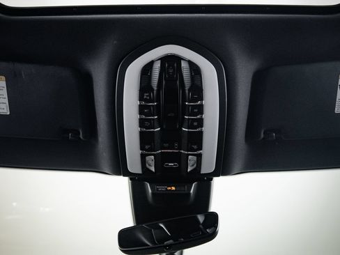 Used 2019 Porsche Macan S AWD/4WD image 20