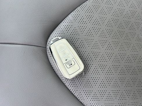 Used 2023 Toyota Camry XSE image 33