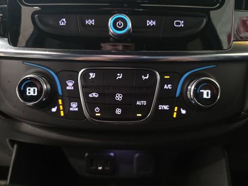Used 2023 Chevrolet Traverse LT AWD/4WD image 20