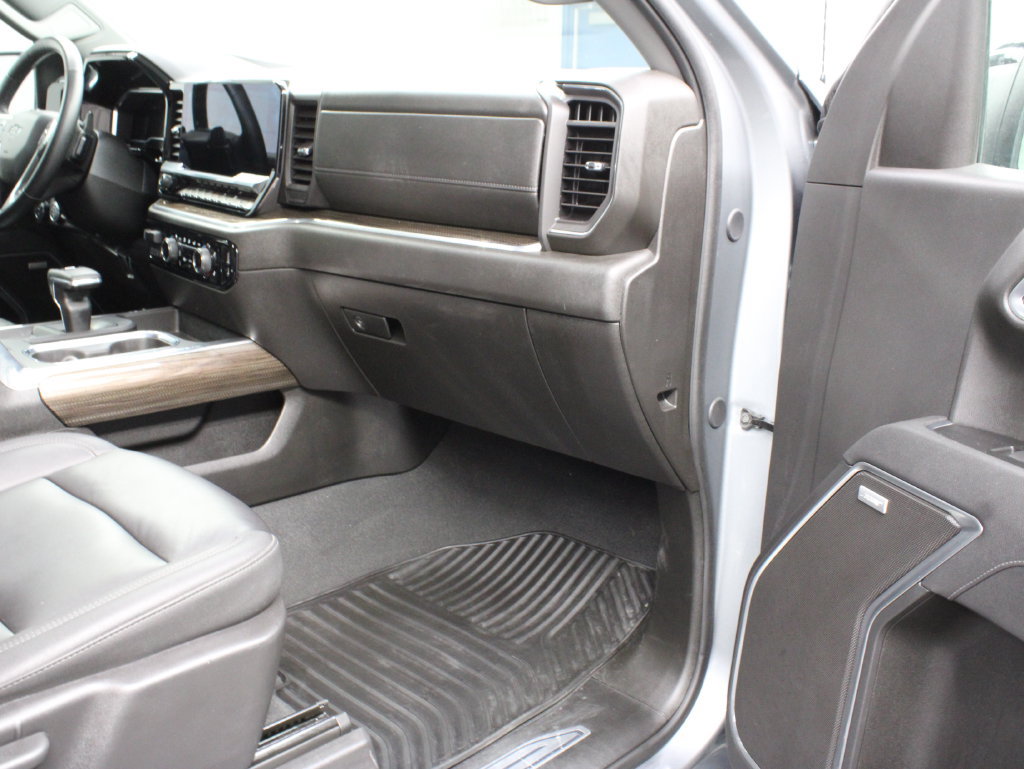 Used 2025 Chevrolet Silverado 1500 RST w/ Convenience Package II AWD/4WD image 33