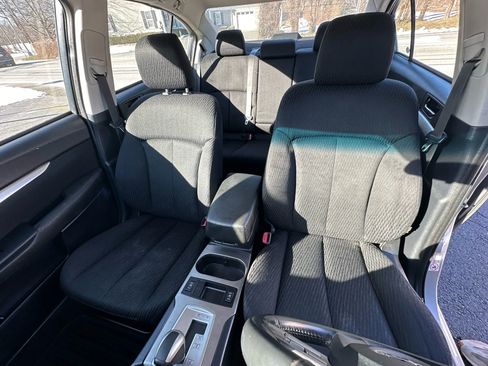 Used 2011 Subaru Legacy 2.5i Premium w/ All-Weather Pkg image 14